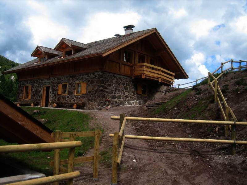 Da Valentina Lägenhet Castelfondo Exteriör bild